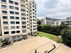 Park East (D15), Condominium #504039131